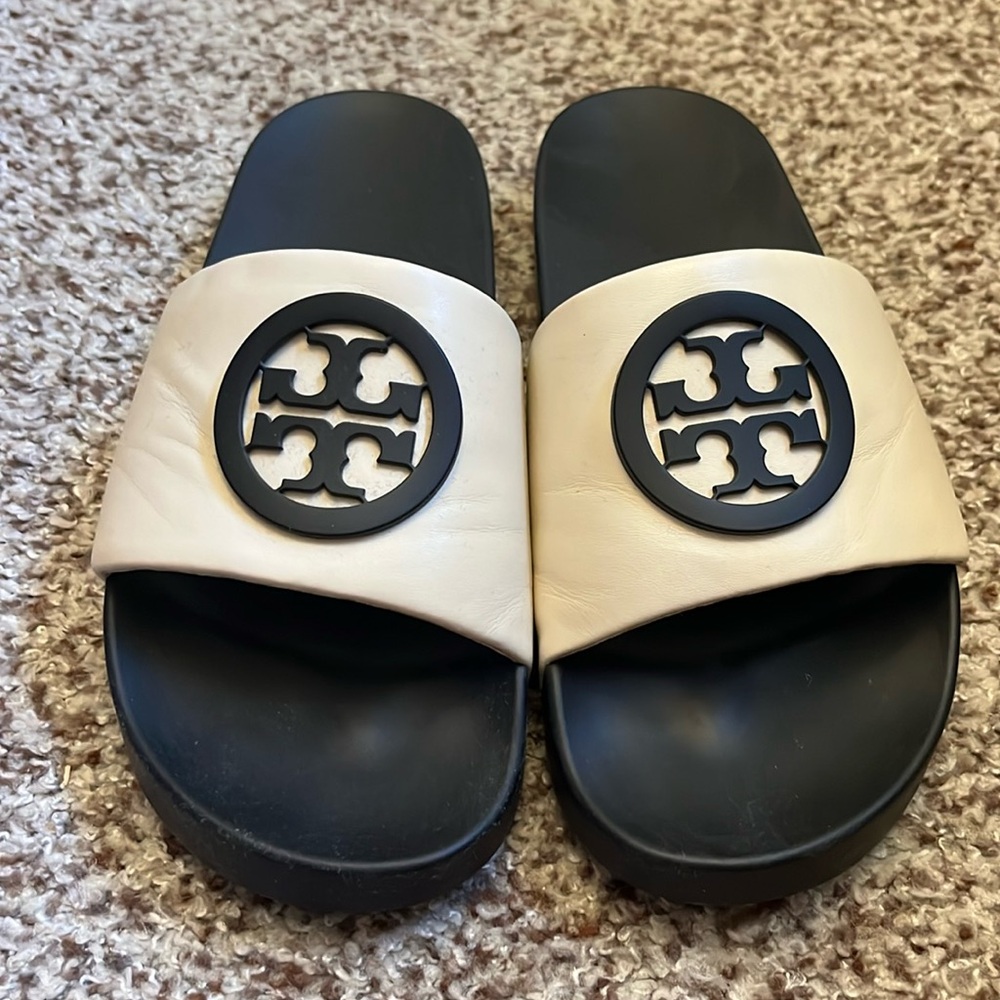 Tory Burch Lina pool slides